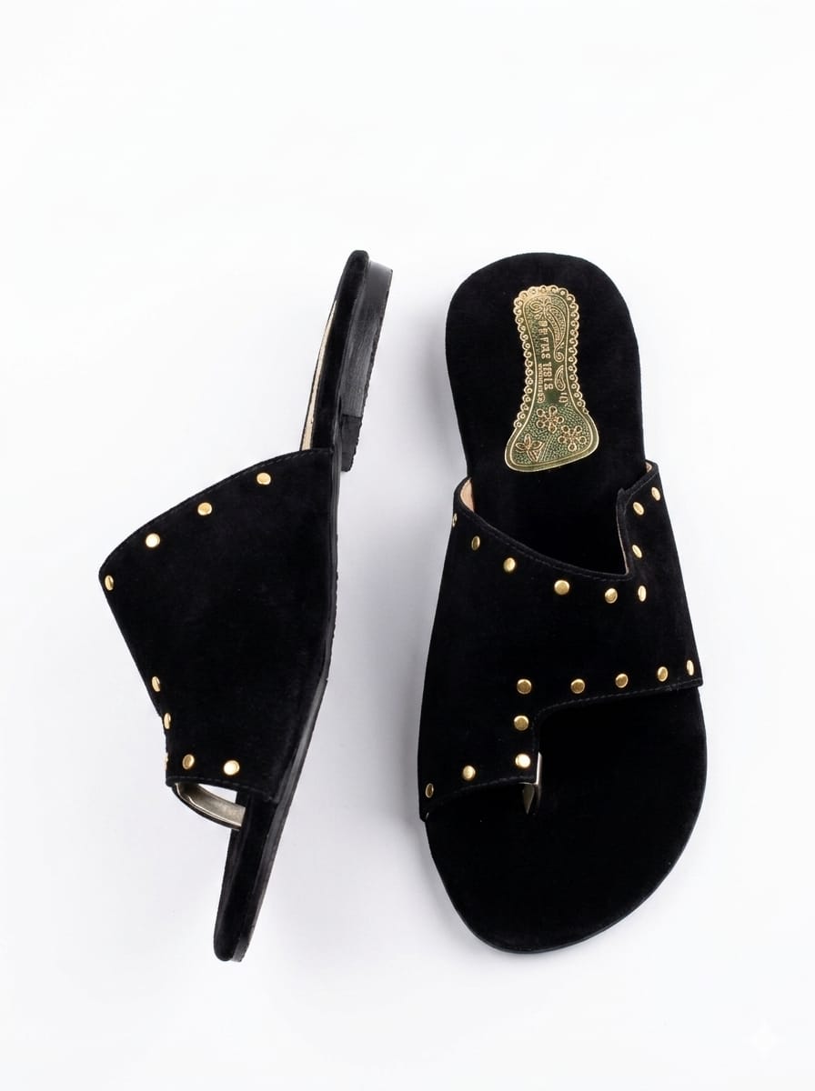 women aura flat velvet slipper